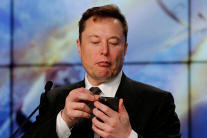 Elon Musk vende acciones de Tesla tras la compra de Twitter