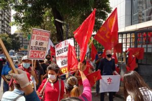 Militantes del Partido Comunista de Venezuela protestando contra el Gobierno