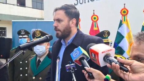 Intervención a Diprove Santa Cruz por el ministro Eduardo del Castillo