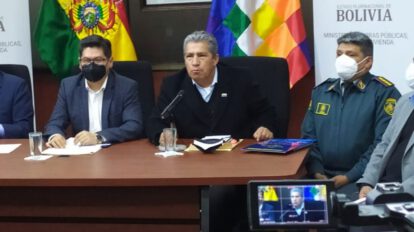 Operativos sorpresa para decomiso de autos chutos