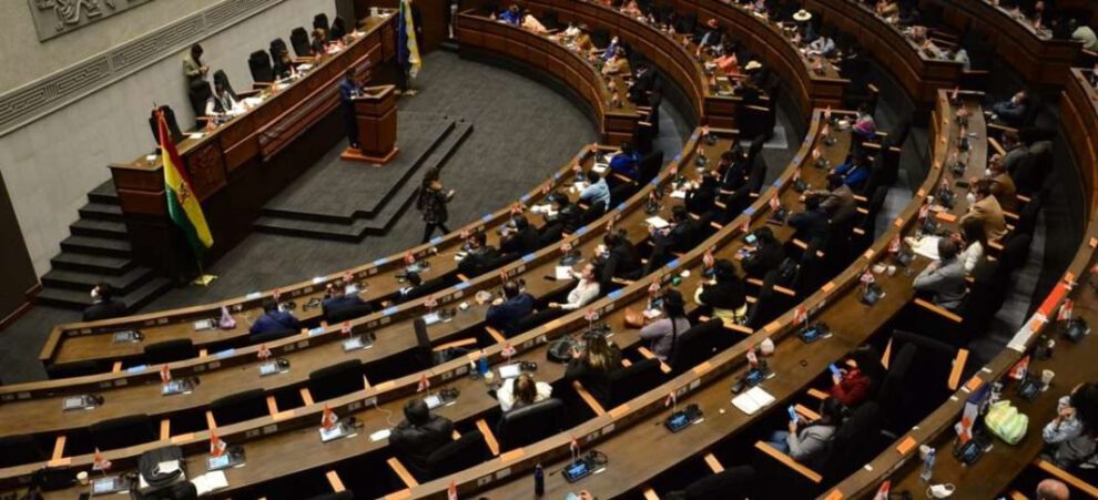 Defensor del Pueblo elegido por la Asamblea Legislativa