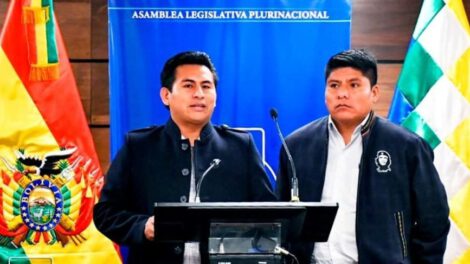 Contralor General del Estado presentado por el MAS