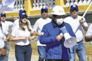 Desfile de los Guerreros azules en Oruro