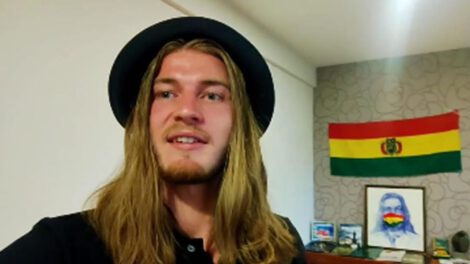 El activista francés Alexis Dessard se siente estafado por Senapi