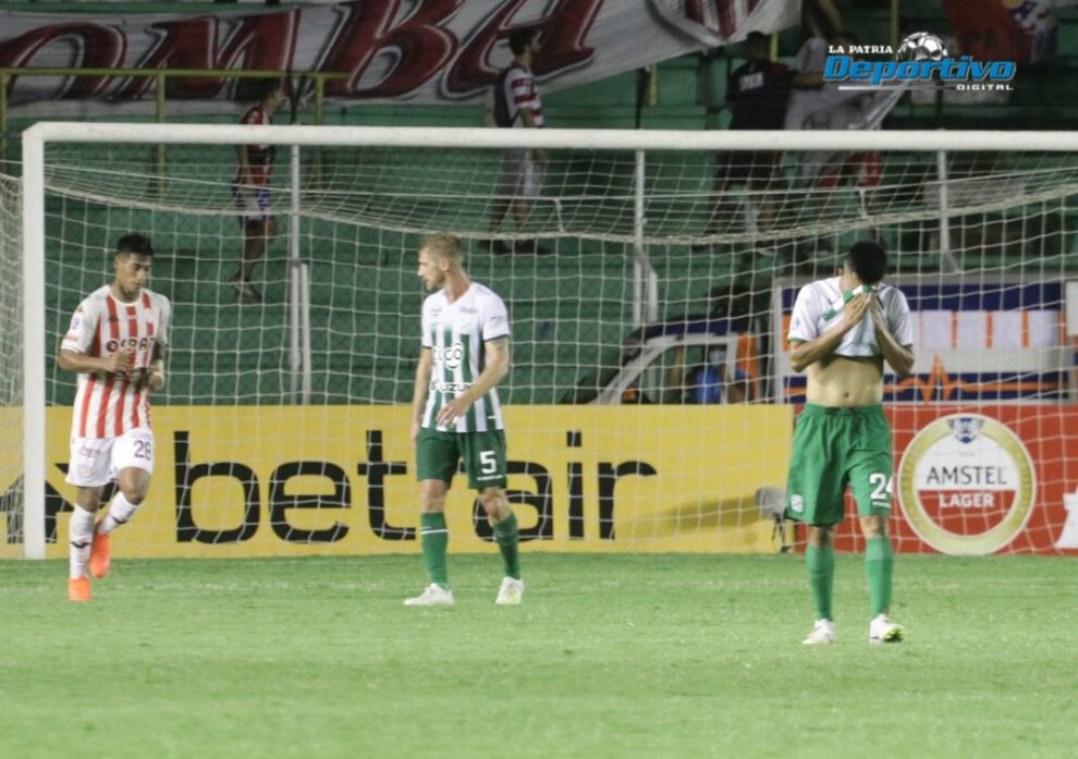 Oriente Petrolero se hunde tras perder con Unión Santa Fe