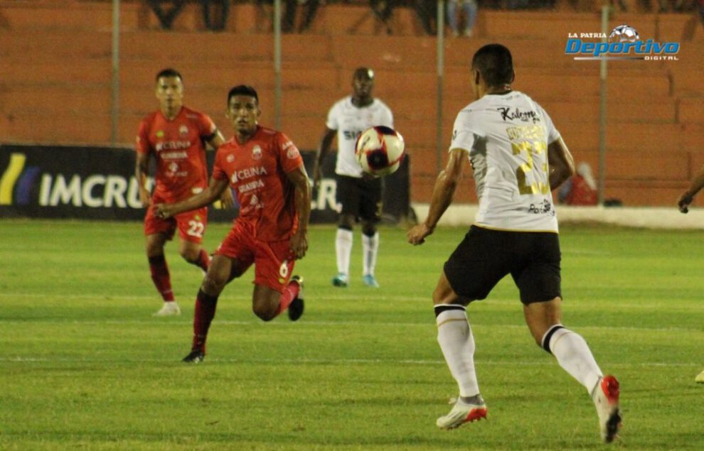 Royal Pari vs Guabirá en el torneo Apertura 2022