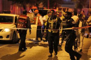 Atentado en Israel deja tres muertos al término de la jornada festiva