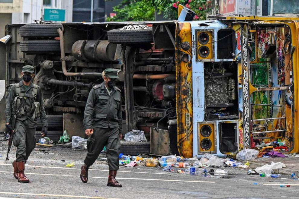 Toque de queda en Sri Lanka tras la muerte de cinco personas en protestas
