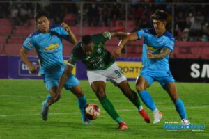 Bolívar vs Real Tomayapo en el torneo Apertura