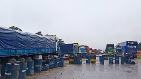 Bloqueo en Chimoré causa perjuicios
