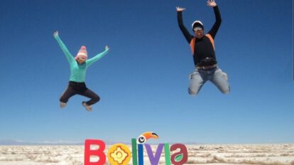 Turistas ingresan a Bolivia tras flexibilización de requisitos por Covid-19