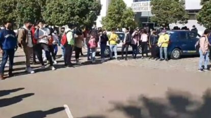 Estudiantes de la Universidad Autónoma Juan Misael Saracho exigen la renovación de la FUL