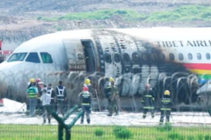 Incendio avión Tibet Airlines en el aeropuerto de Chongqing