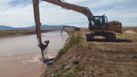 Proyecto Uru Uru para mantener espejo de agua