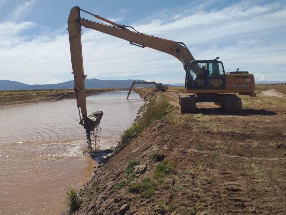 Proyecto Uru Uru para mantener espejo de agua