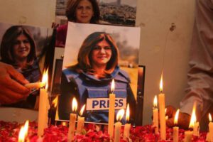 Shireen Abu Akleh, periodista de Al Jazeera, fue asesinada en un conflicto en Yenín