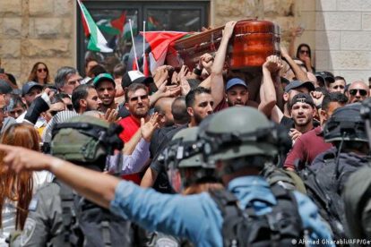 funeral de la periodista asesinada Shireen Abu Akleh