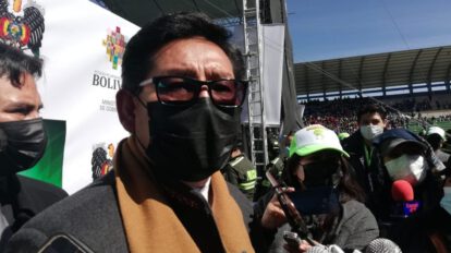 Vacunación contra el Covid-19 instada por Edgar Pary