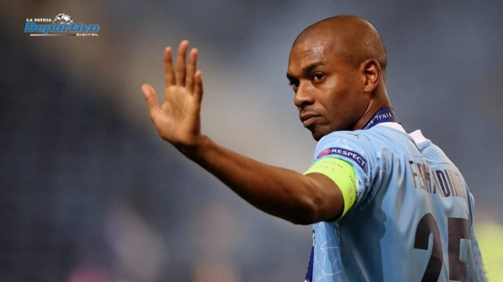 Fernandinho podría volver a Brasil para jugar en Athletico Paranaense