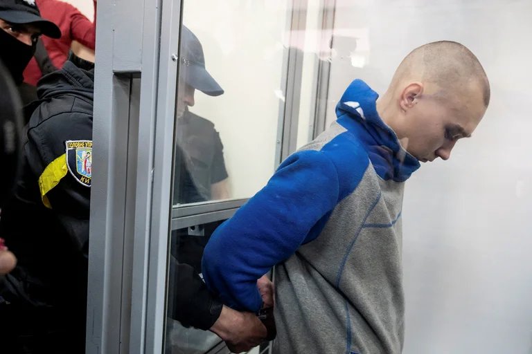 Crimen de guerra en Ucrania por Vadim Shishimarin