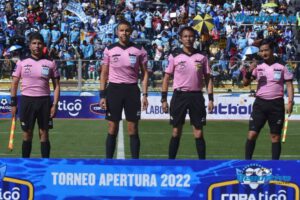 Seguro para árbitros de fútbol en homenaje a Víctor Hugo Hurtado
