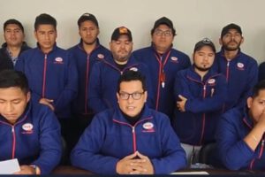 Max Mendoza y el Consejo Nacional de dirigentes de la Confederación Universitaria Boliviana