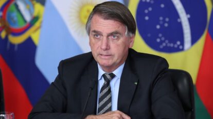 Bolsonaro critica observadores internacionales en elecciones presidenciales