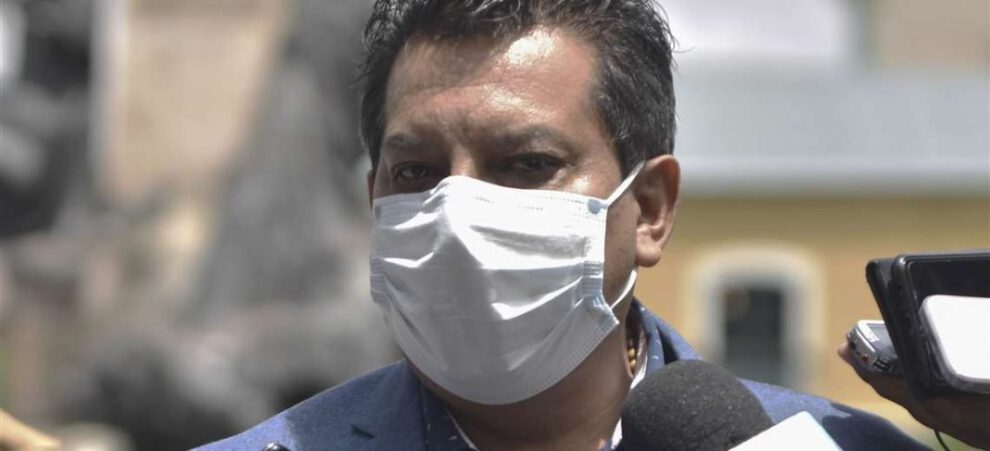 Max Mendoza debe renunciar a su cargo en la Confederación Universitaria Boliviana