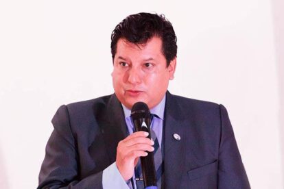 Congreso Universitario en Potosí con Max Mendoza