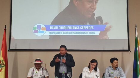 Choquehuanca exhorta a jóvenes a actuar en el presente