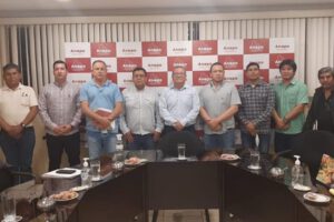 Renovación de directorio Anapo en acto democrático