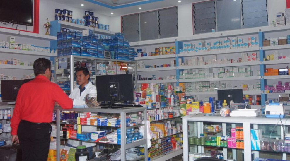 Falsificación de medicamentos a bajo costo en Bolivia