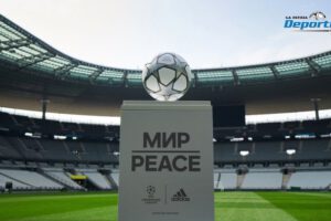 Balón final Champions League con mensaje de paz