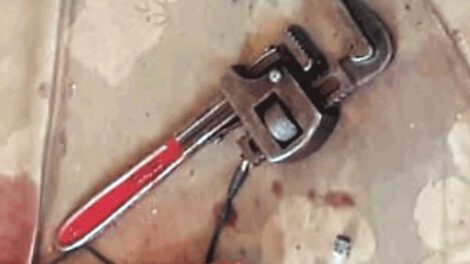 Asesinato brutal en La Paz con llave Stillson