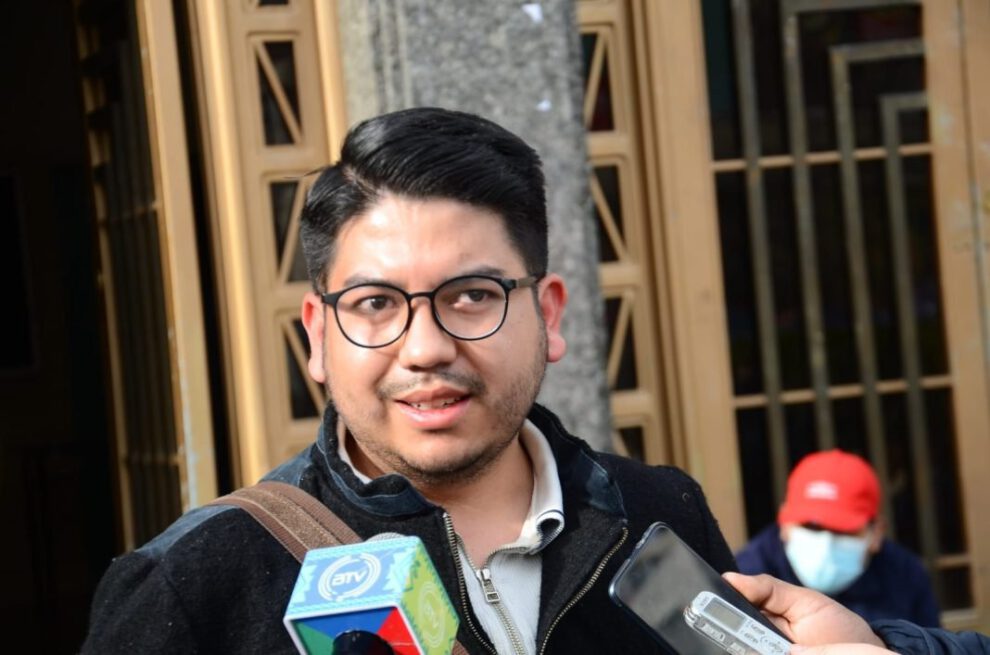 Kevin Gallardo pide recuperar la esencia de la autonomía universitaria
