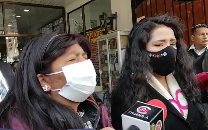Denuncia sobre violencia política por concejalas del MAS en El Alto