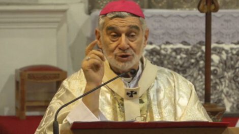 Sordera interior en la sociedad según Monseñor Sergio Gualberti