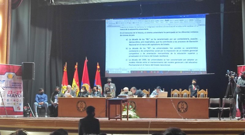Requisito para ser dirigente en el Congreso de Universidades