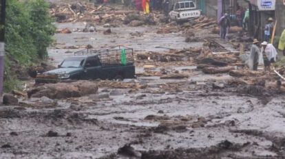 Al menos 33 personas están desaparecidas tras el paso del huracán Agatha en México