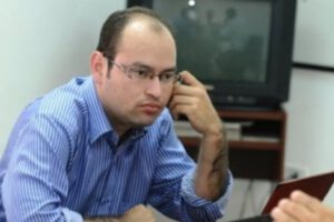 Cerco a Santa Cruz convocado por Erwin Bazán