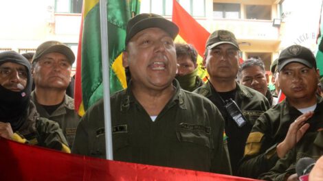 Jaime Zurita durante el motín policial