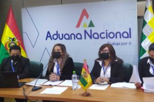 Querella contra policías por documentación falsa en Aduana Nacional de Bolivia