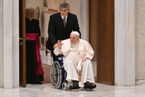 Papa Francisco visita Italia