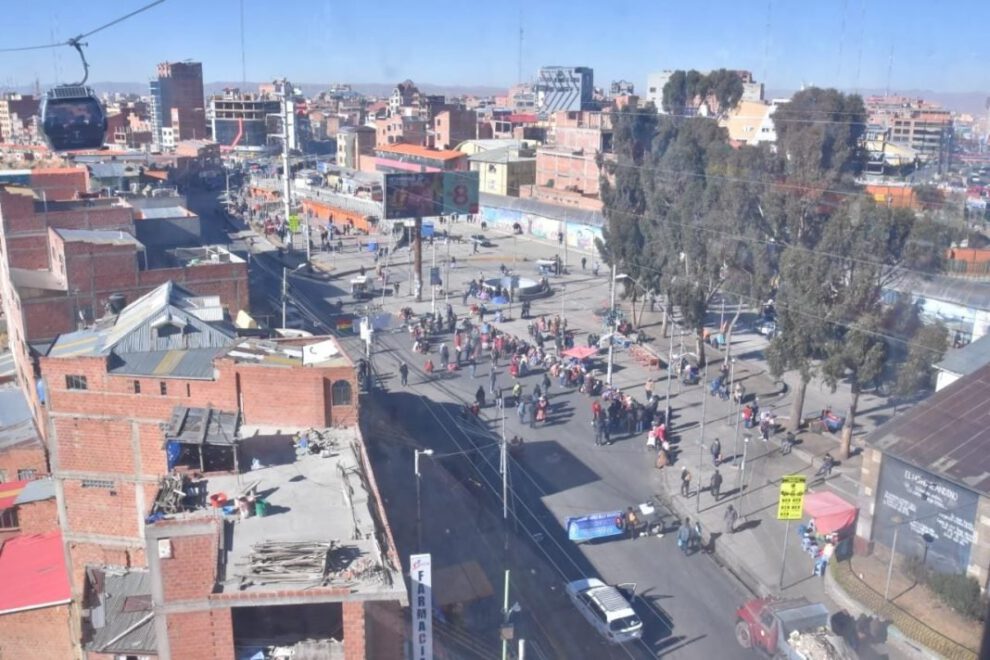 Bloqueo de las mil esquinas en El Alto