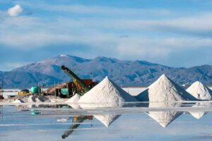YLB contratos litio en la planta boliviana del salar de Uyuni