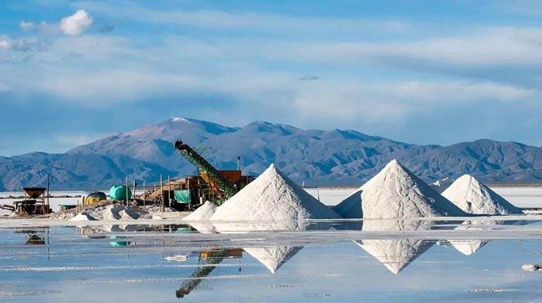 YLB contratos litio en la planta boliviana del salar de Uyuni