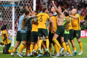 Festejo de los australianos por la clasificación al Mundial de Qatar