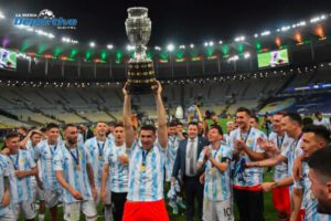 Dibu Martínez campeón con Argentina en la Copa América 2021