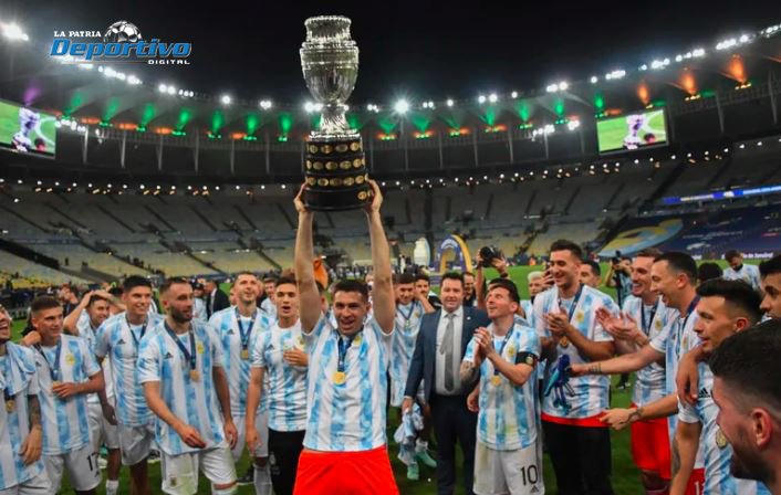 Dibu Martínez campeón con Argentina en la Copa América 2021