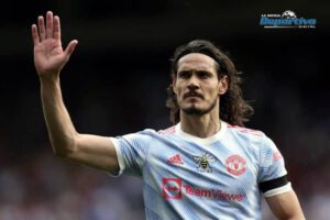 Edinson Cavani definirá su futuro en estos días